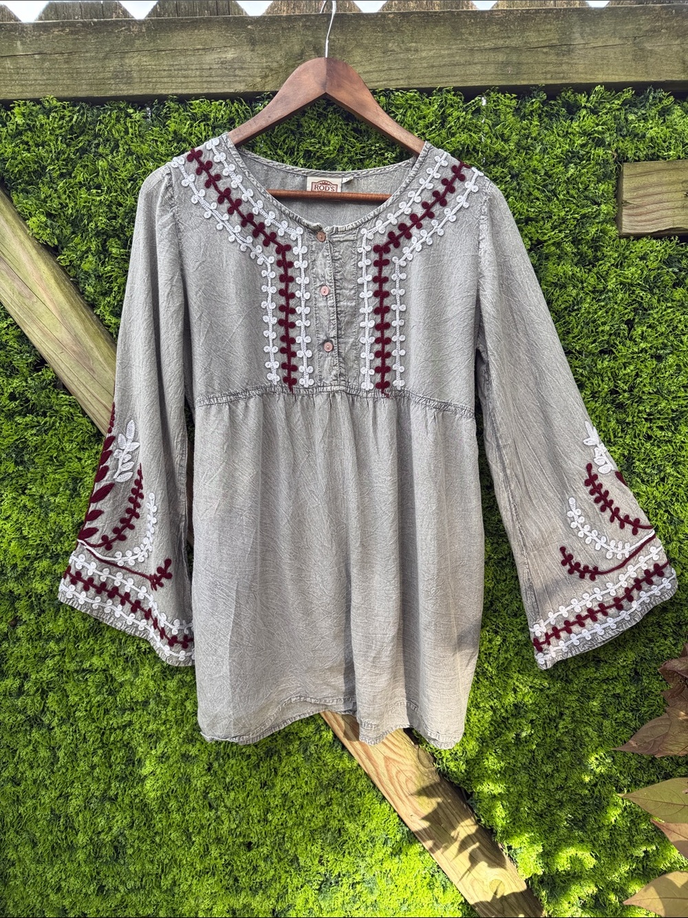 Vintage Embroidered Boho Gray Tunic Top with Burgundy Accents